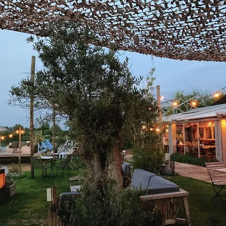 Family Escape Near Keukenhof