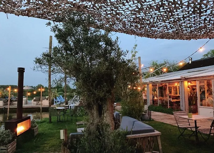 Family Escape Near Keukenhof