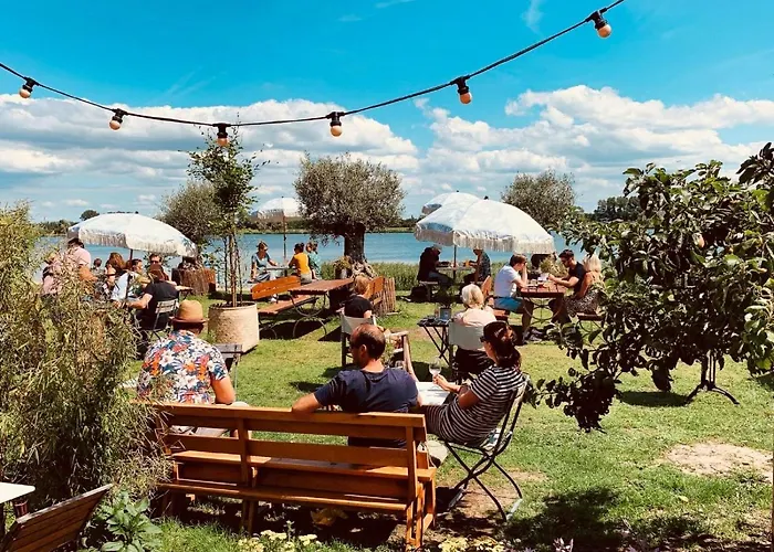 Family Escape Near Keukenhof